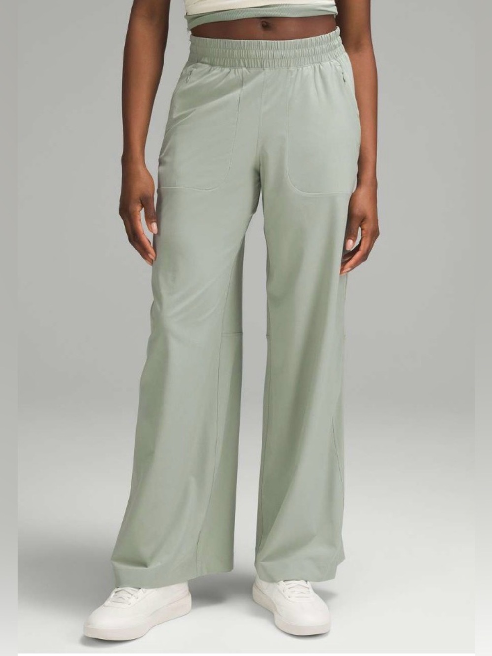 Lululemon Lightweight Swift Mid-Rise Wide-Leg Pant Palm Court size 10